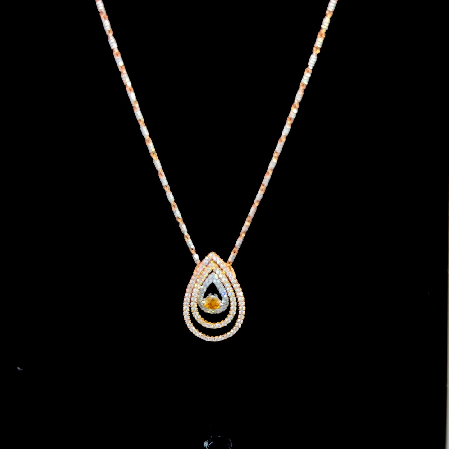 Fabulous 18k Yellow & White Gold Yellow & White Diamond Concentric Articulated Pear Pendant & Chain Appx 1.0 Cts