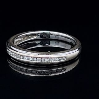 18K White Gold Fine Diamond Band APPX 0.25 CTS