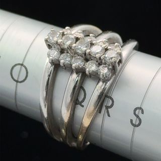 18K White Gold Contemporary Diamond Ring APPX 0.85 CTS