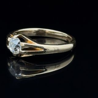 18K Yellow Gold Diamond Solitaire Ring APPX 0.70 CTS