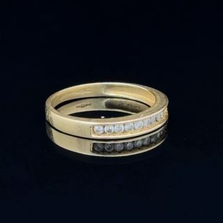 18K Yellow Gold Diamond Band APPX 0.25 CTS