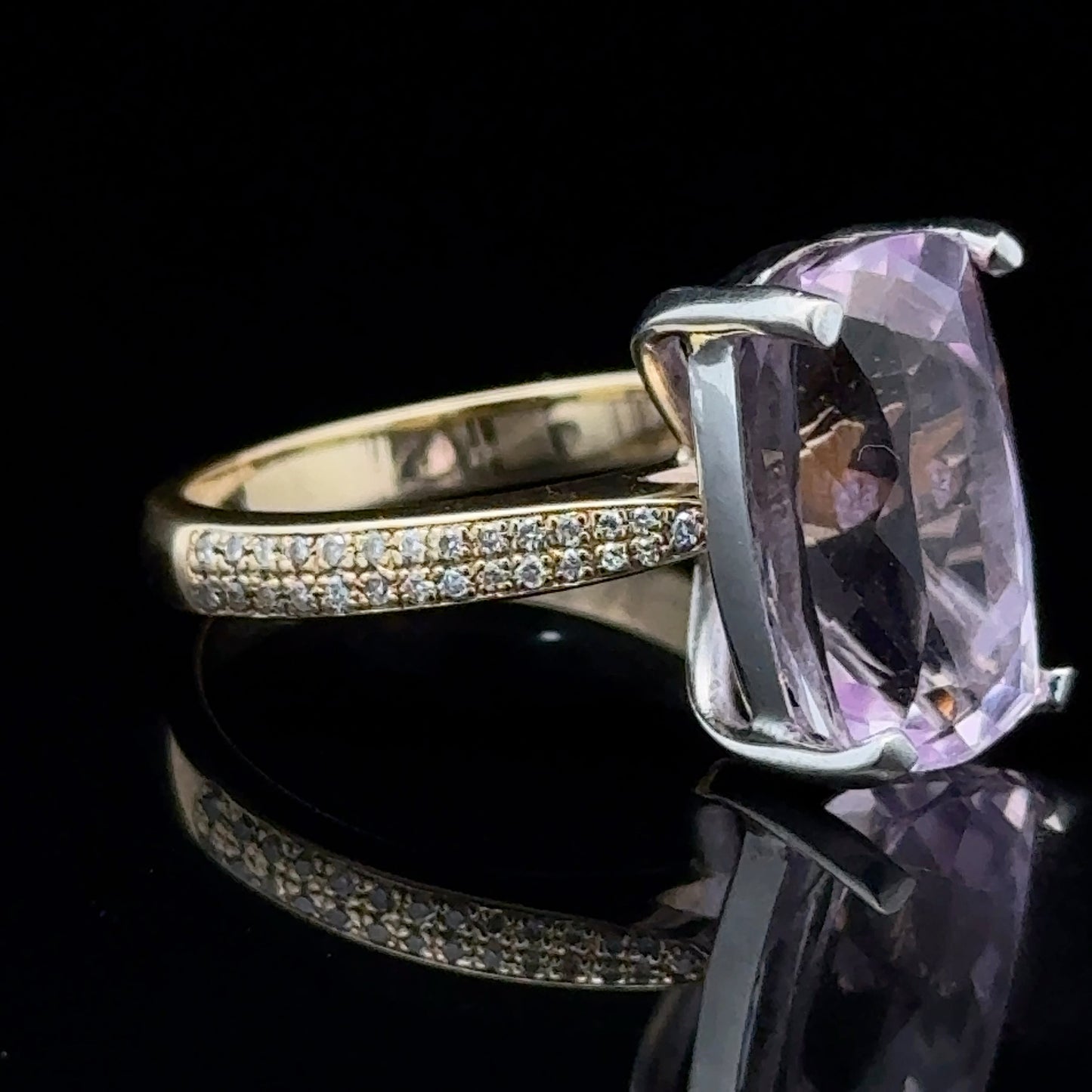 18K Yellow Gold Kunzite & Diamond Ring
