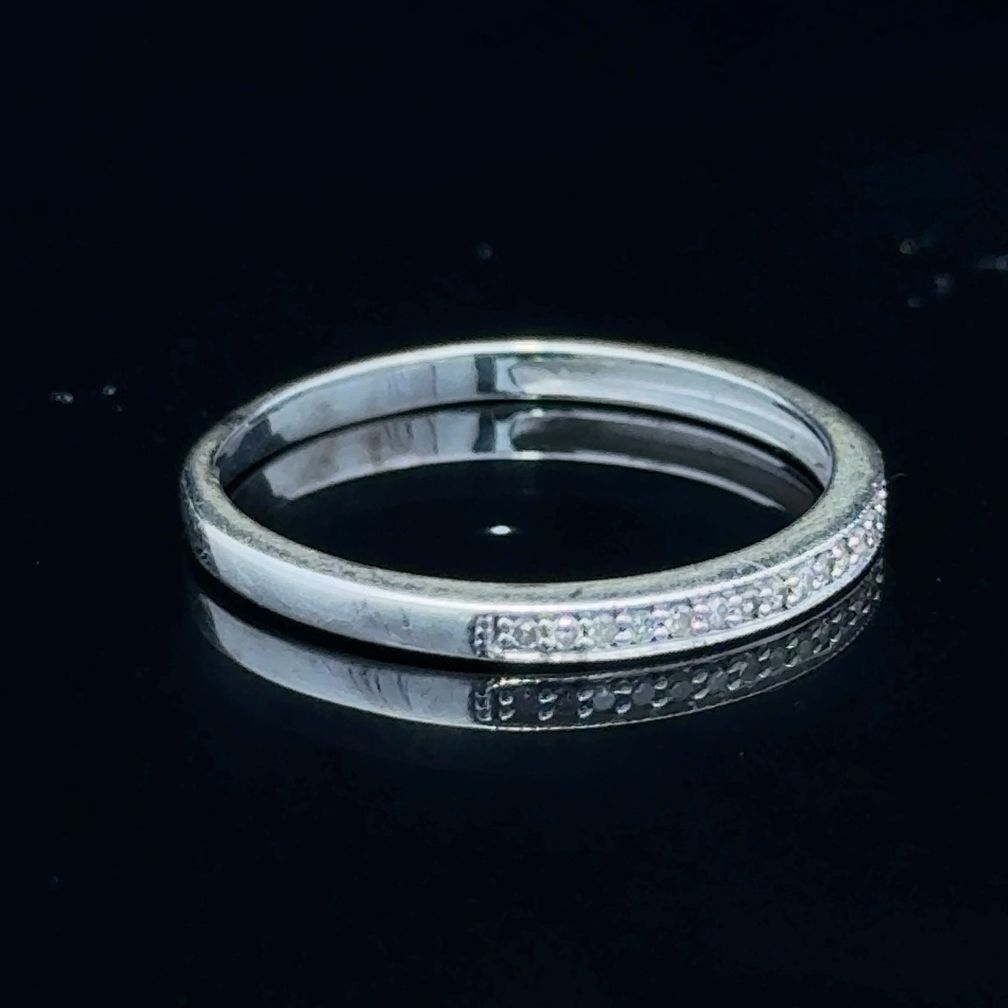 9K White Gold Fine Diamond Band