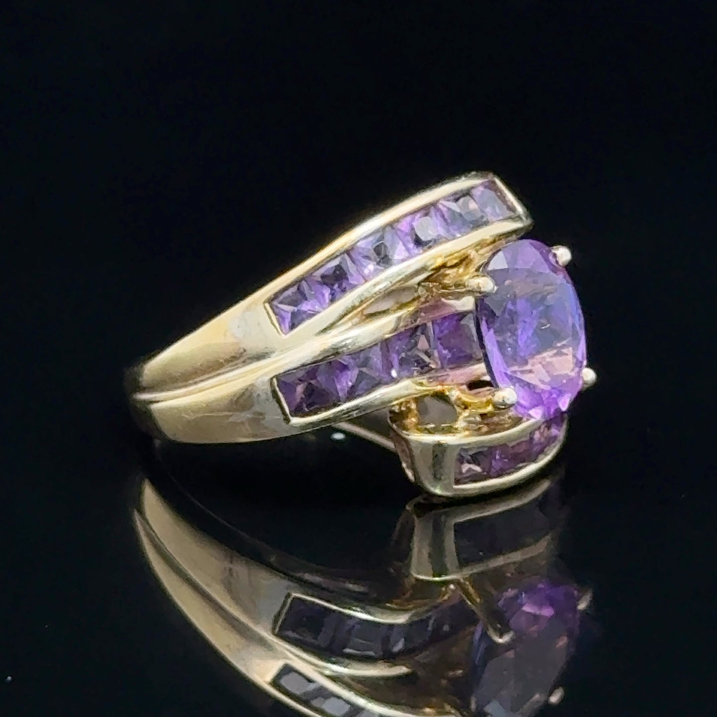 9K Yellow Gold Amethyst Crossover Ring