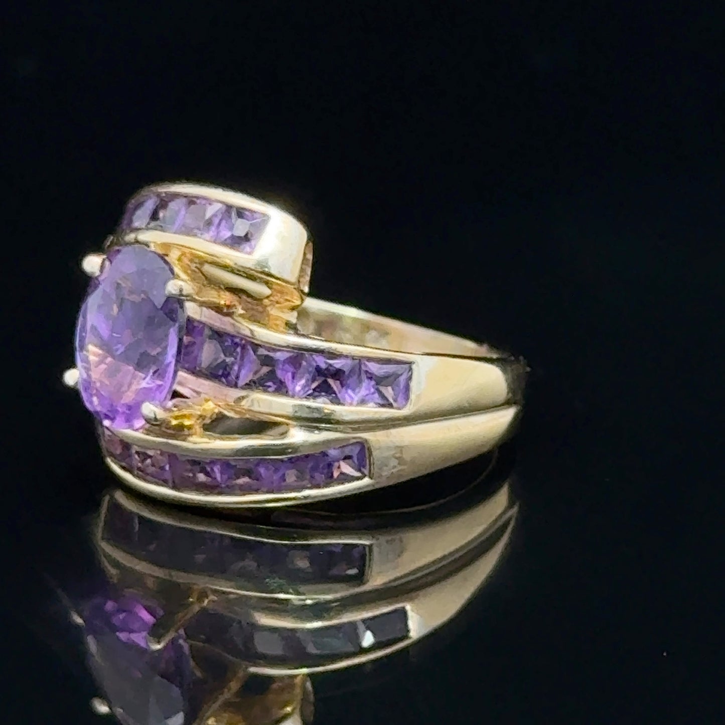 9K Yellow Gold Amethyst Crossover Ring