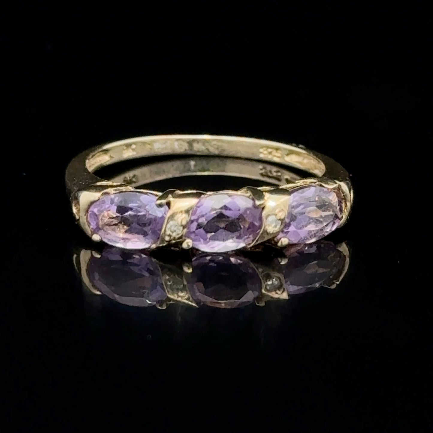 9K Yellow Gold Amethyst & Diamond Band