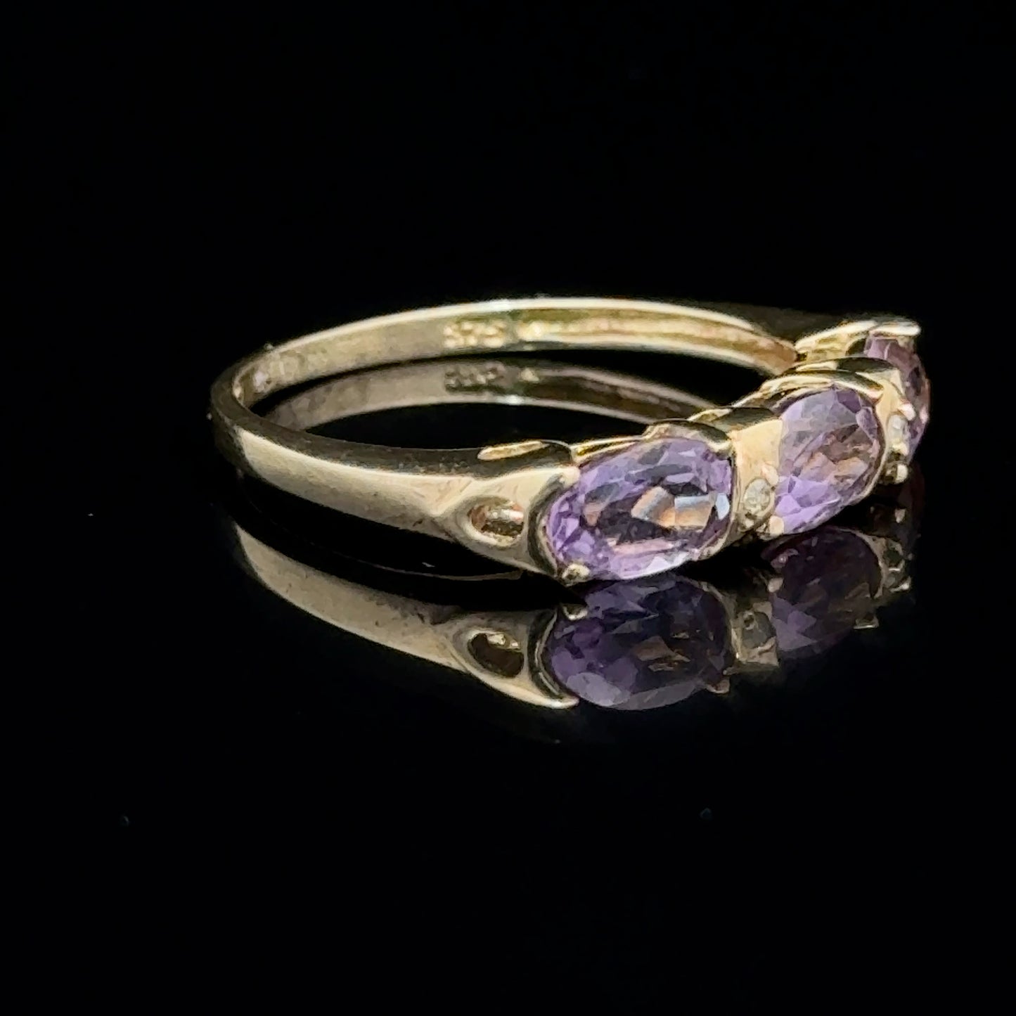 9K Yellow Gold Amethyst & Diamond Band