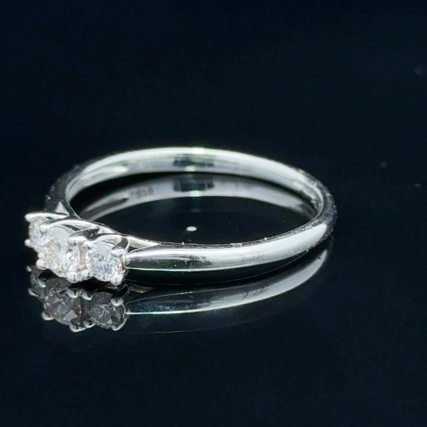9K White Gold 3 Stone Diamond Ring APPX 0.25 CTS