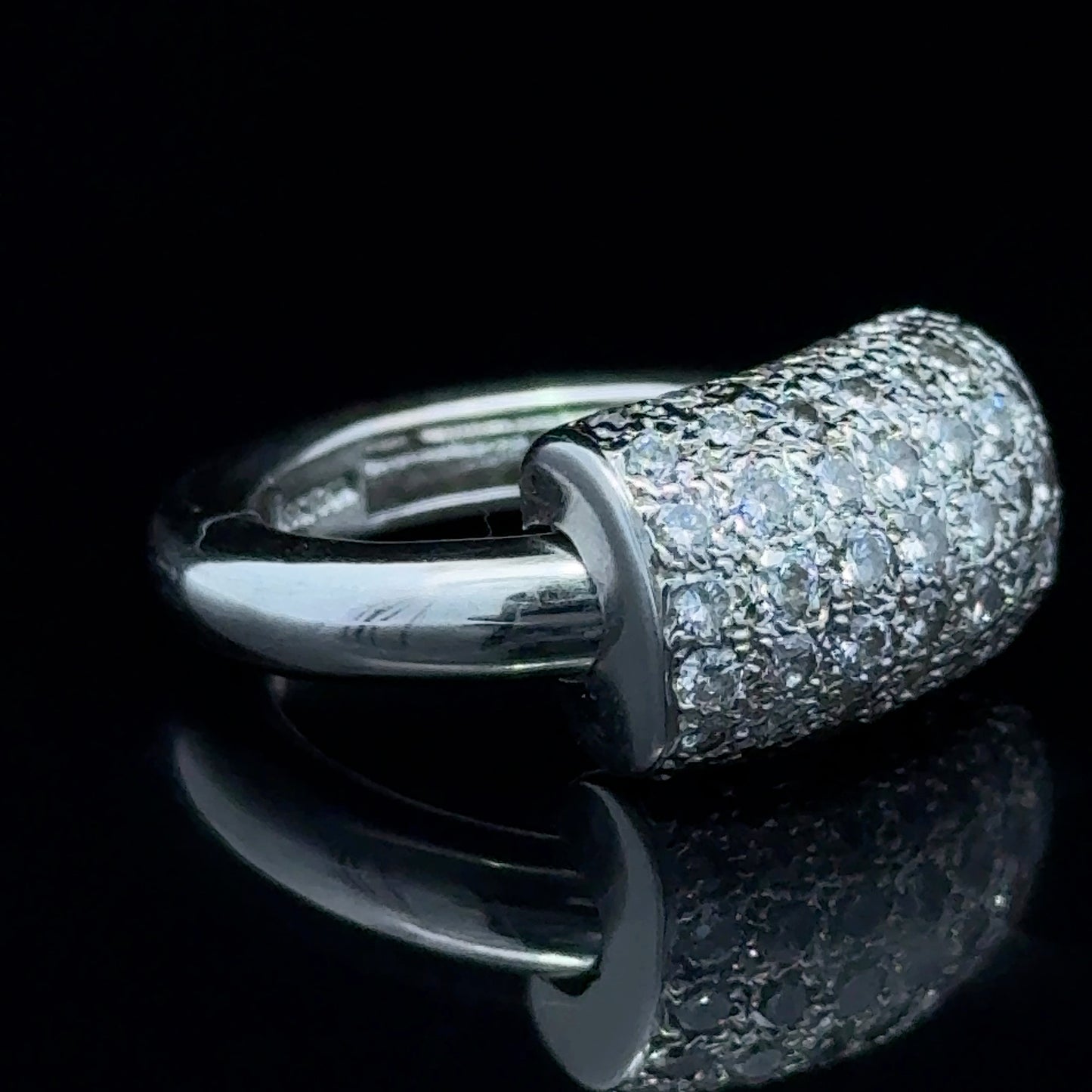 18K White Gold Diamond Fiddle Ring