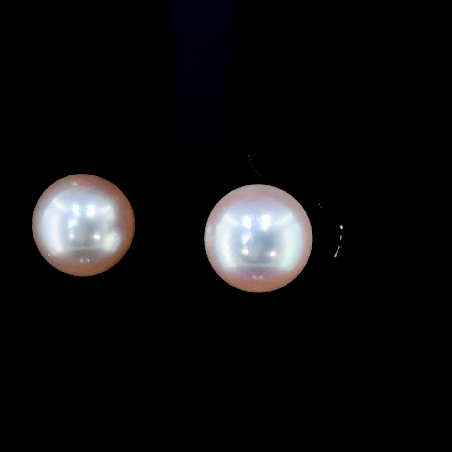 18k Yellow Gold Pearl Earrings