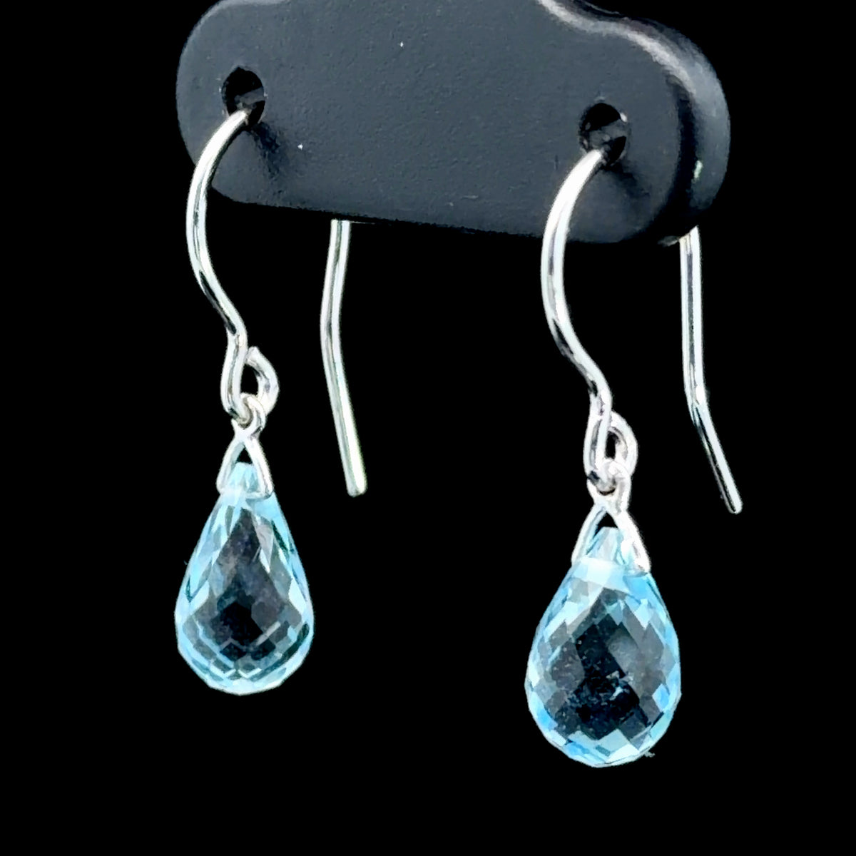 Pretty 9k White Gold & Blue Topaz Briolette Cut Drop Earrings With Hook Backs