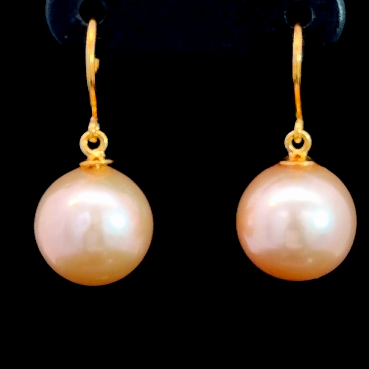 Wonder Full 18k Yellow Gold Pink Pearl Drop Earrings 10mm Diameter Having Hook Fittings