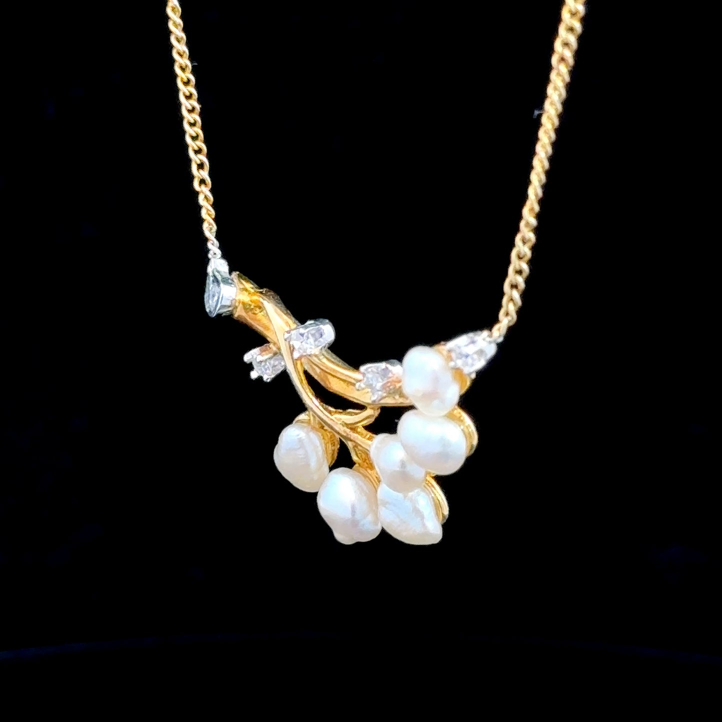 18K Yellow Gold Pearl & Diamond Necklace