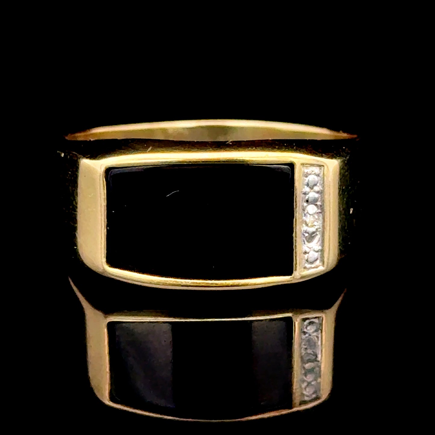 9K Yellow Gold Black Onyx & Diamond ring