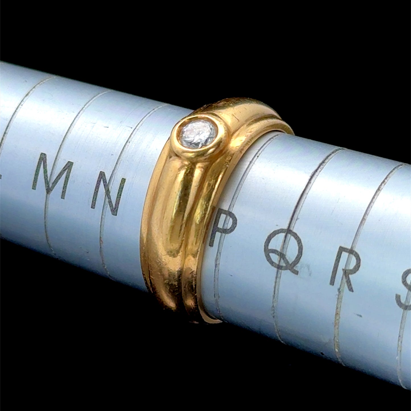Men's 18K Yellow Gold Diamond Solitaire Band Rubover APX 0.15 CTS