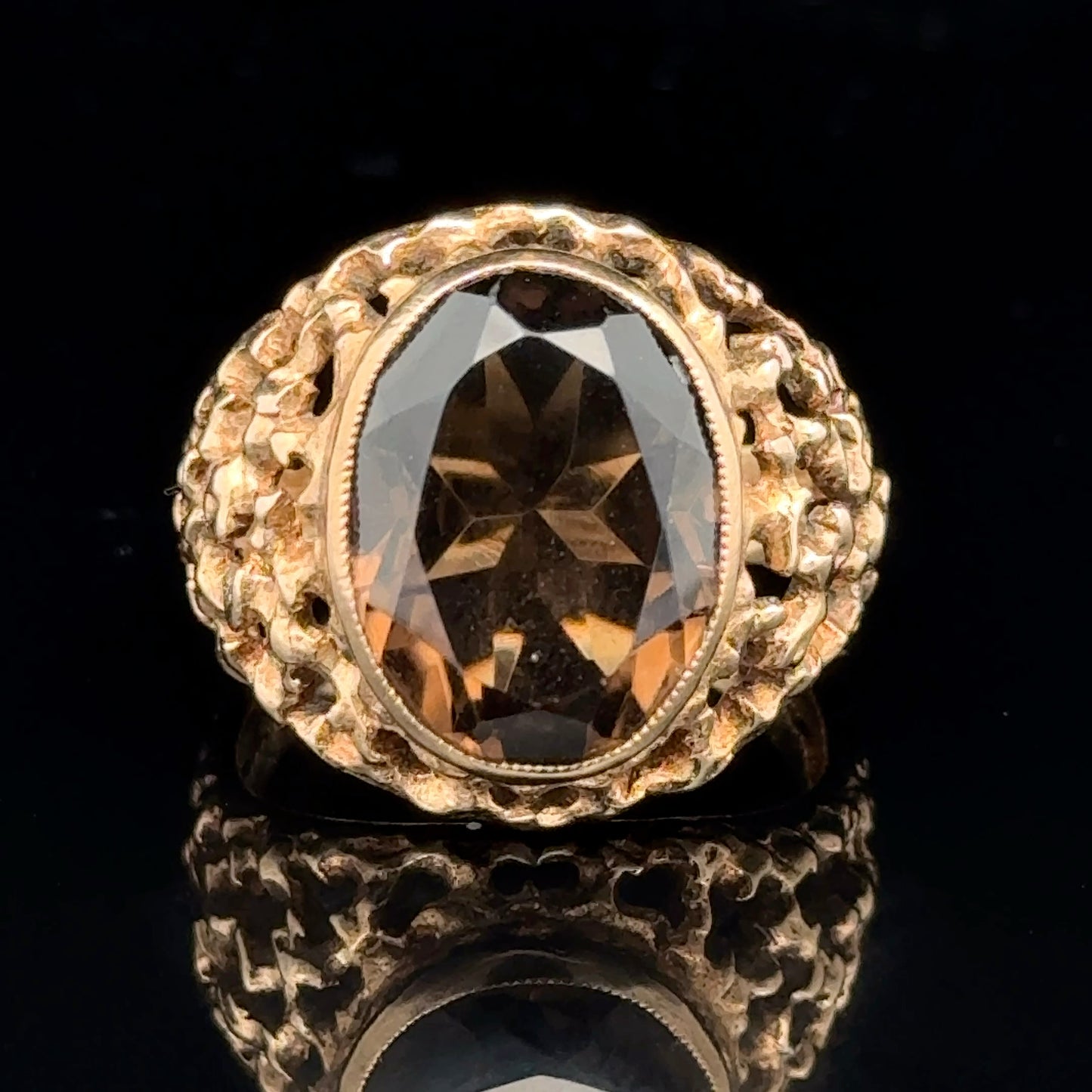 9K Smokey Quartz With Pierced Shoulders 7.71 GMS