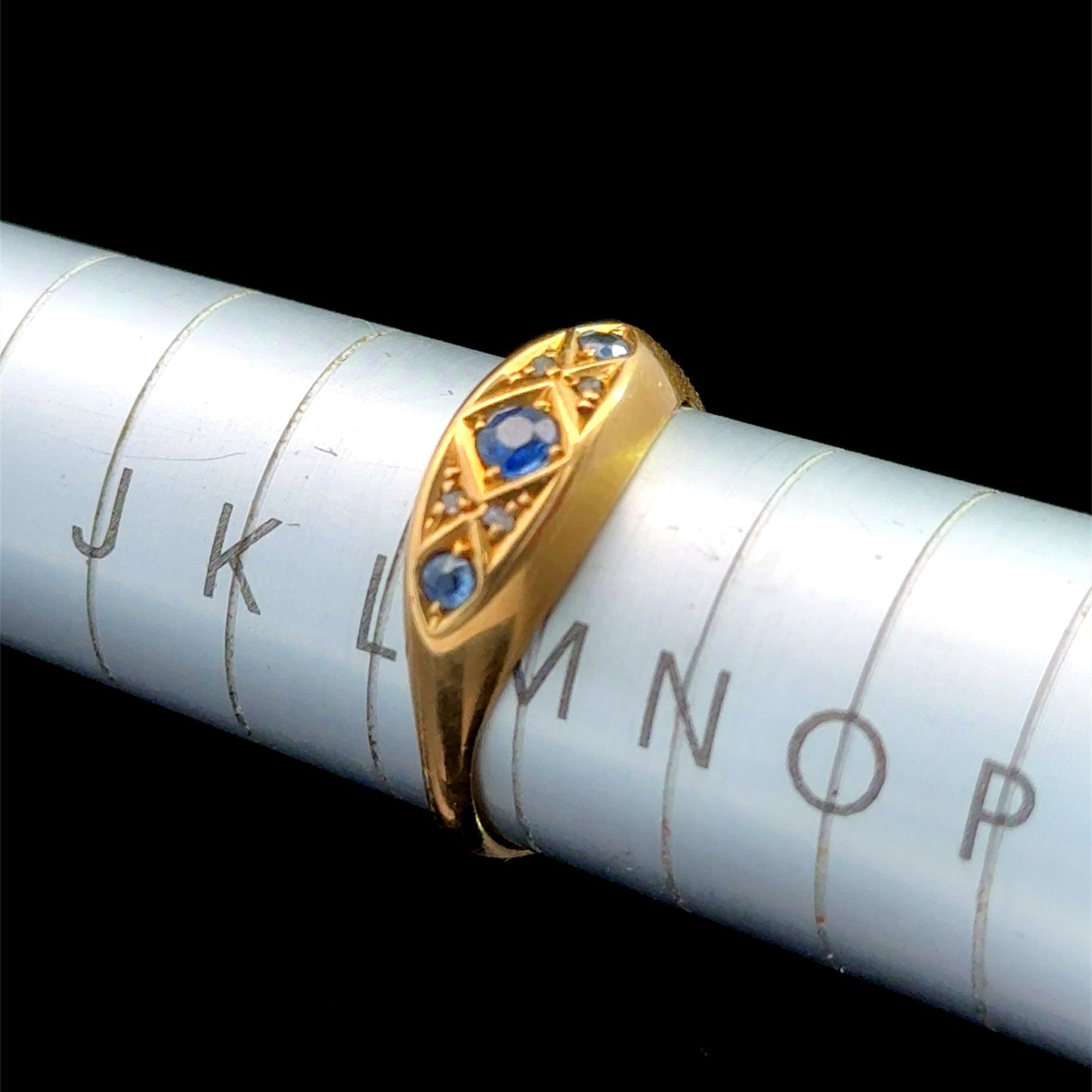 18K Yellow Gold Antique Diamond & Sapphire Gypsy Ring