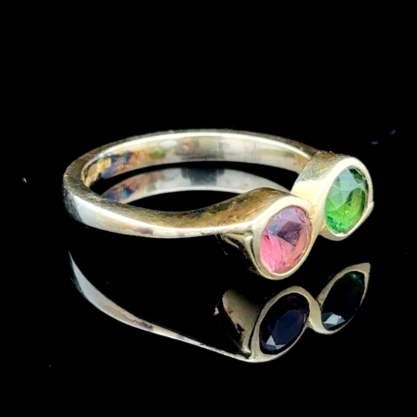 18K Yellow Gold Pink & Green Stone Ring