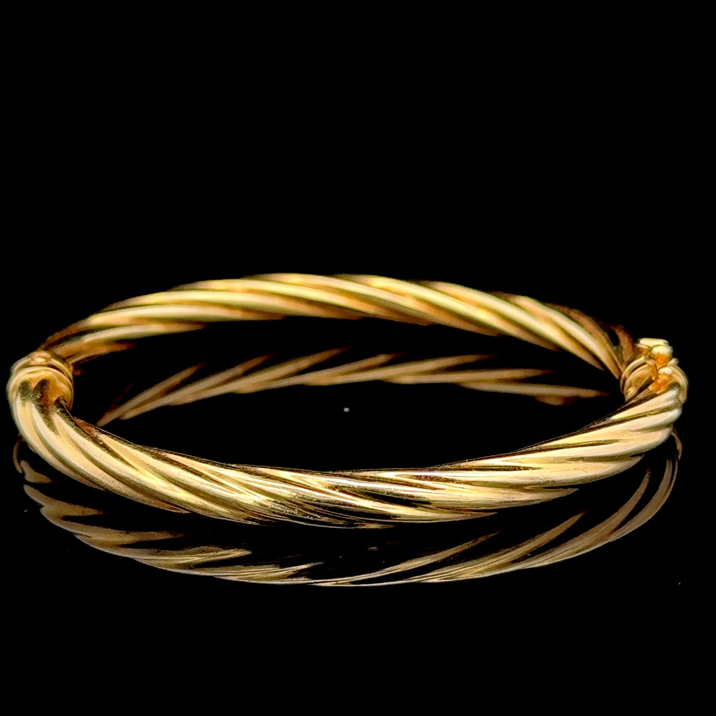 9K Rope Twist Bangle 9.45 GMS