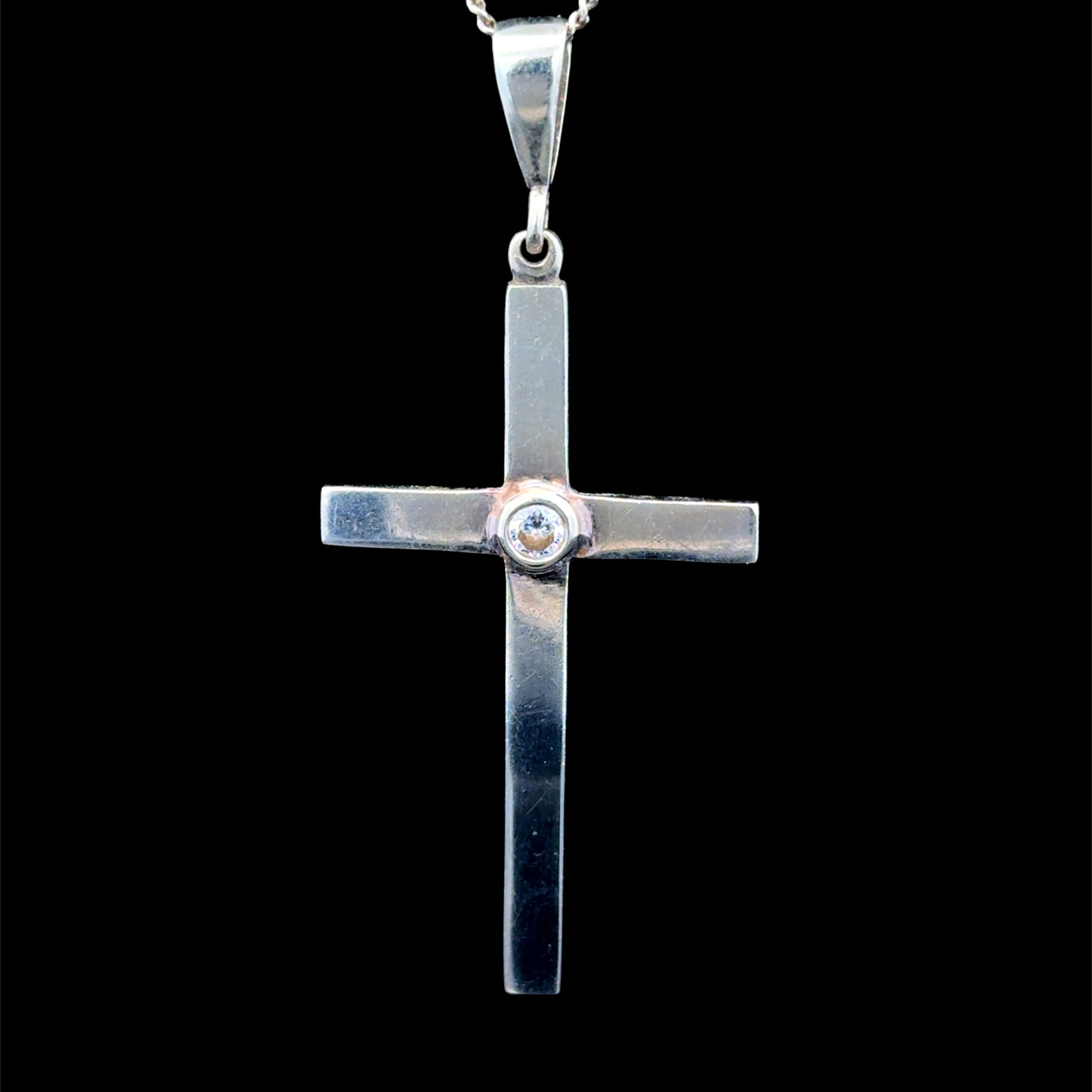 9K White Gold Diamond Cross 0.25 CTS