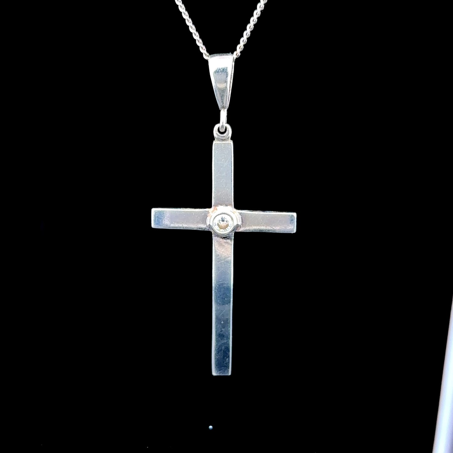 9K White Gold Diamond Cross 0.25 CTS