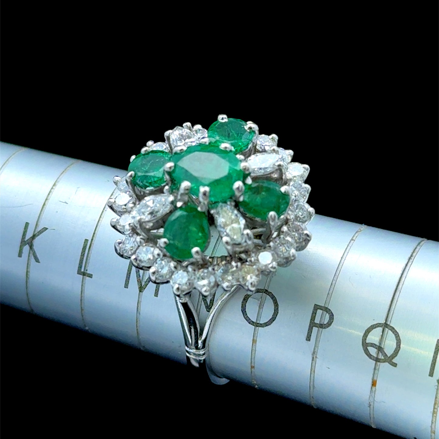 18K White Gold Emerald & Diamond Cluster Ring