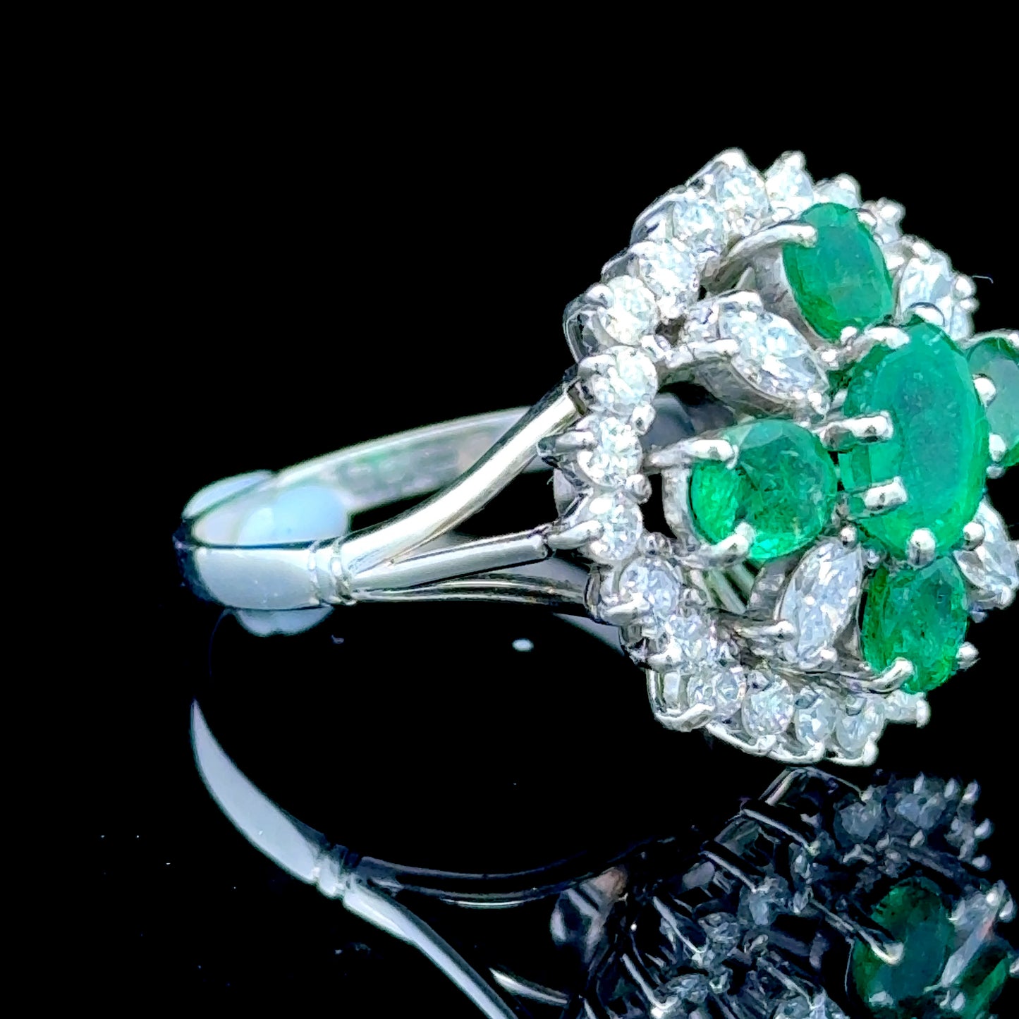 18K White Gold Emerald & Diamond Cluster Ring