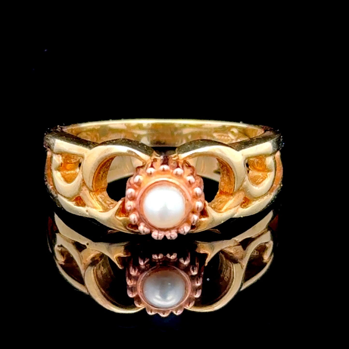 9K Yellow Gold Clogau Pearl Ring