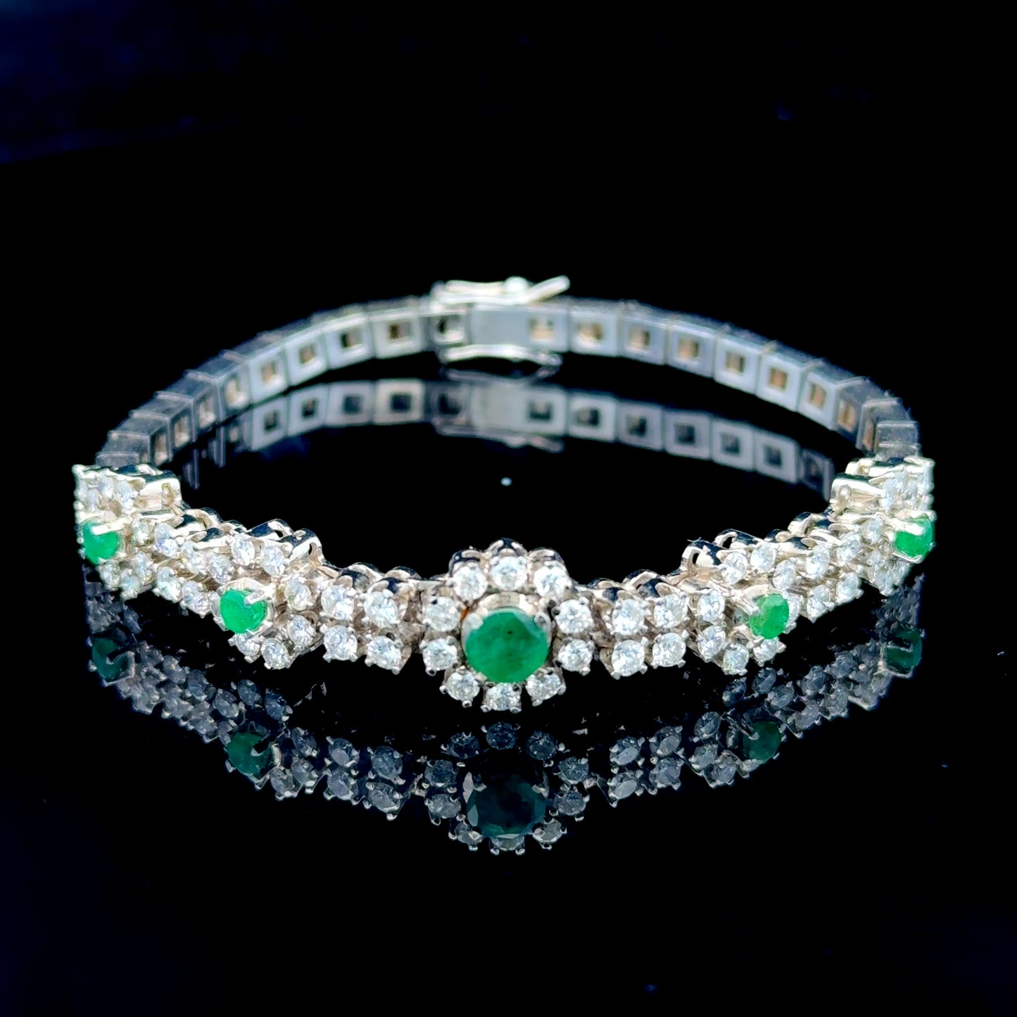 18K White Gold Emerald & Diamond Bracelet APPX 3.2 CTS Diamond, 1.0 CTS Emerald