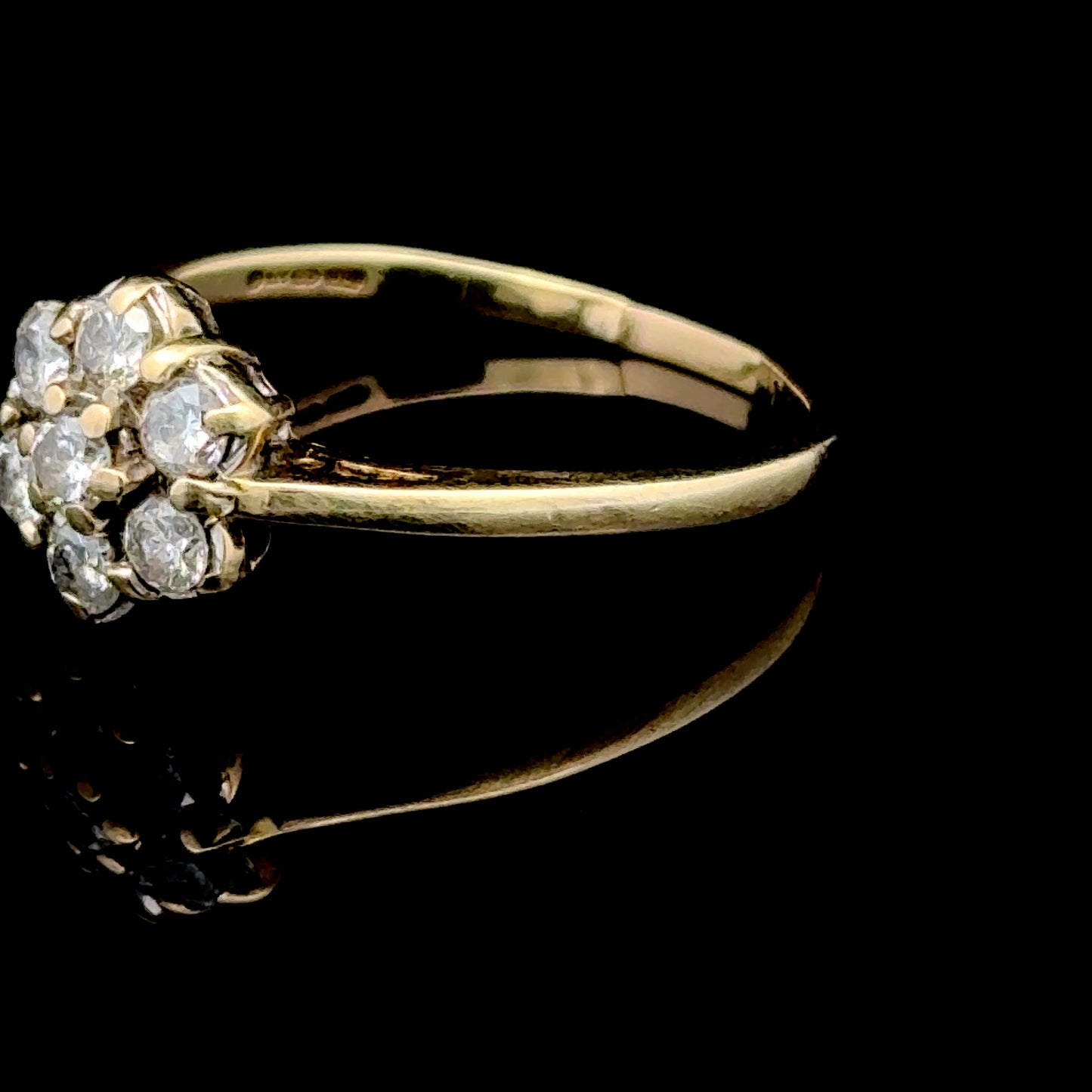 9K Yellow Gold Diamond Daisy Ring APPX 0.5 CTS