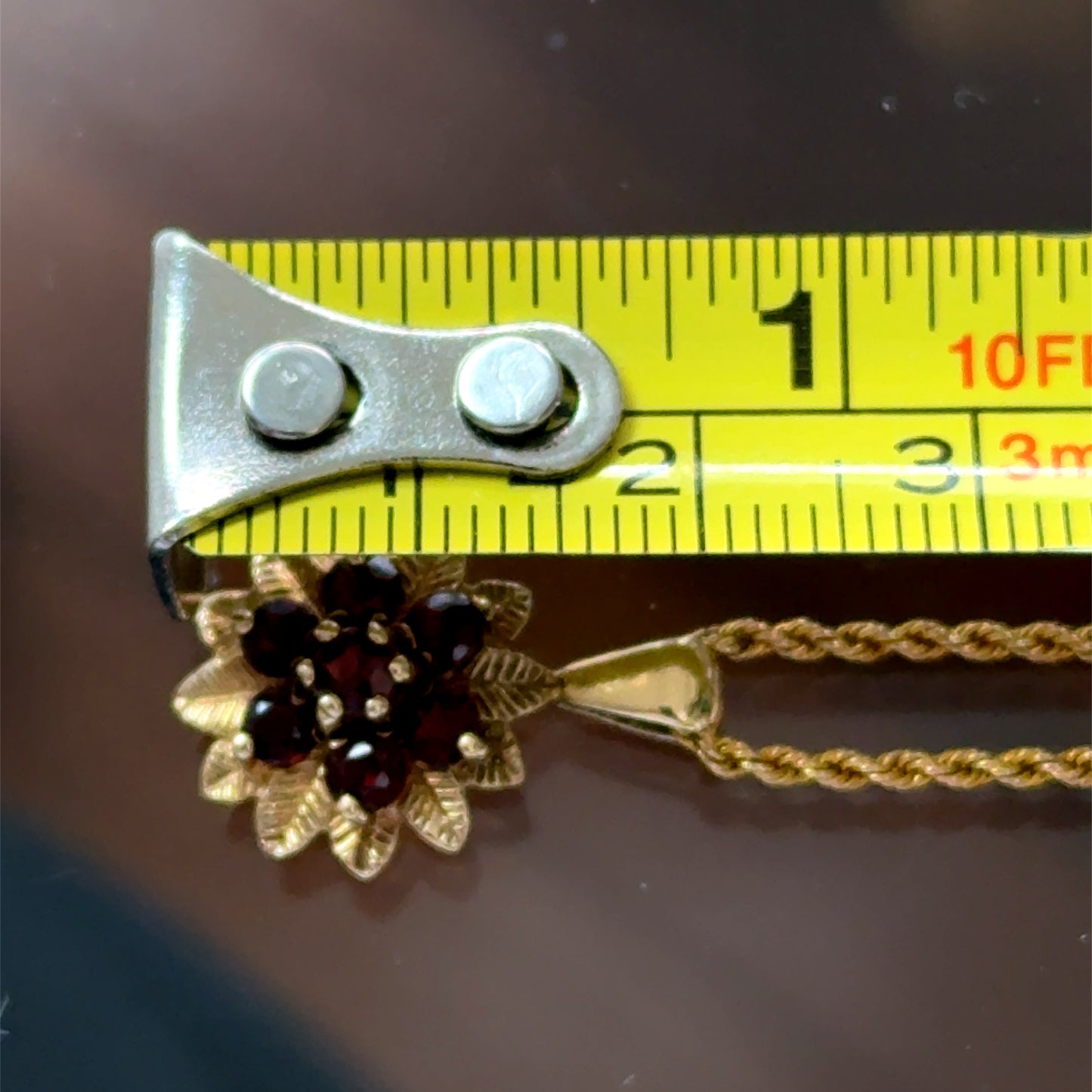 9K Yellow Gold Garnet Star Pendant & Chain