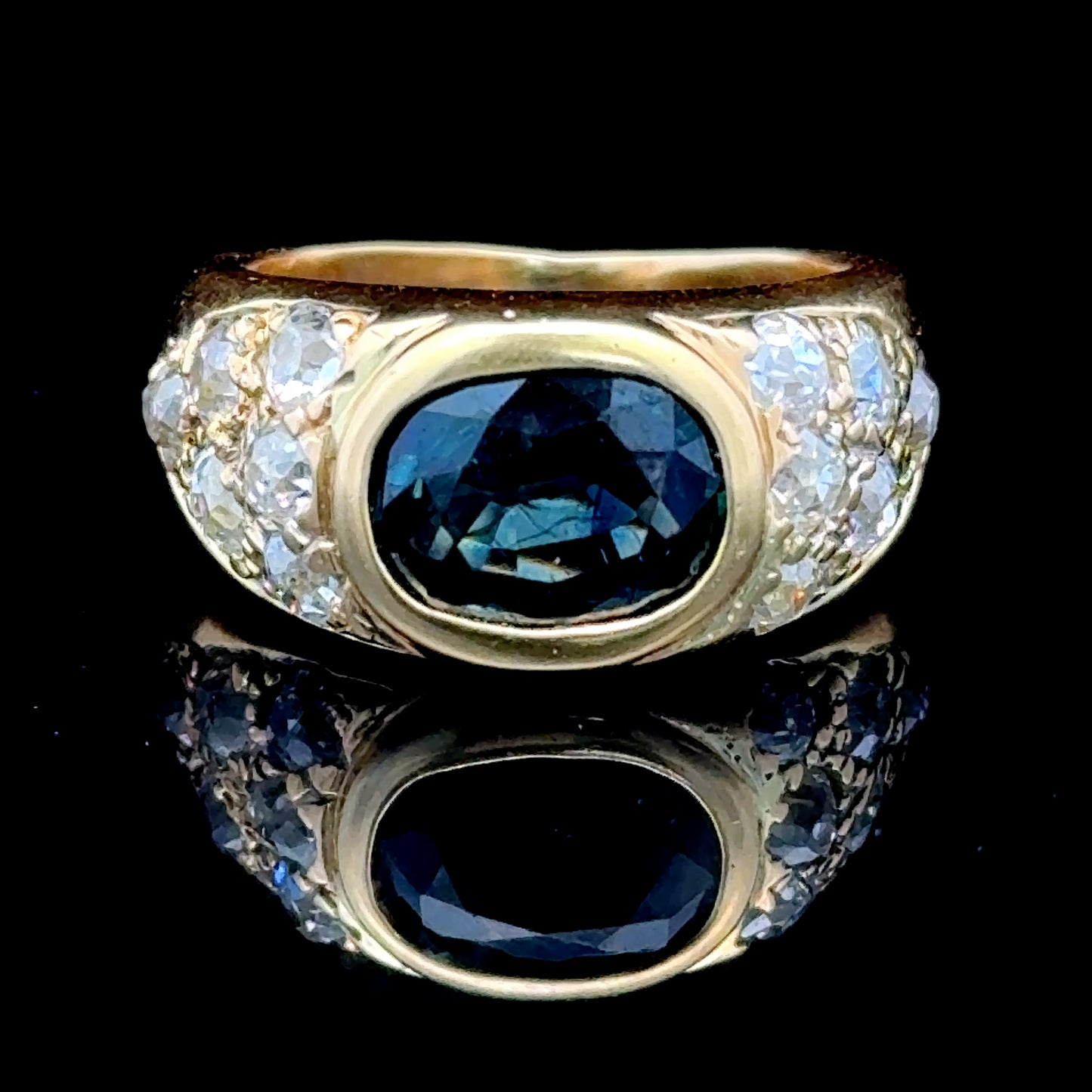 18K Yellow Gold Sapphire & Diamond Ring