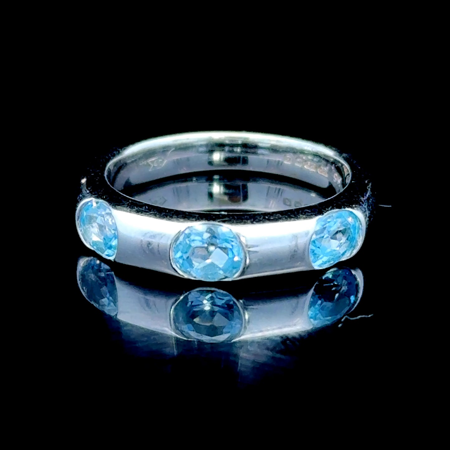 9K White Gold 3 Blue Stone Ring