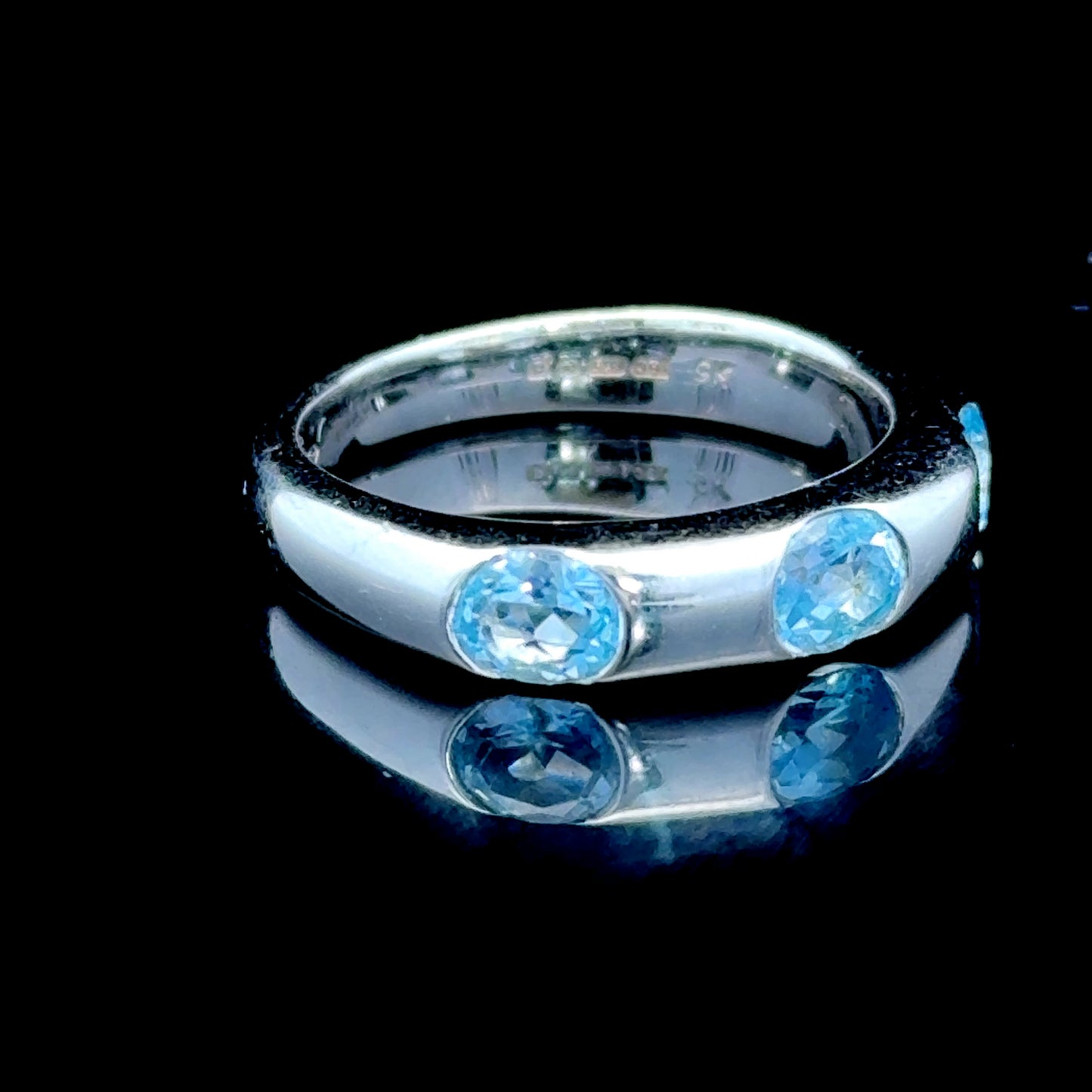 9K White Gold 3 Blue Stone Ring
