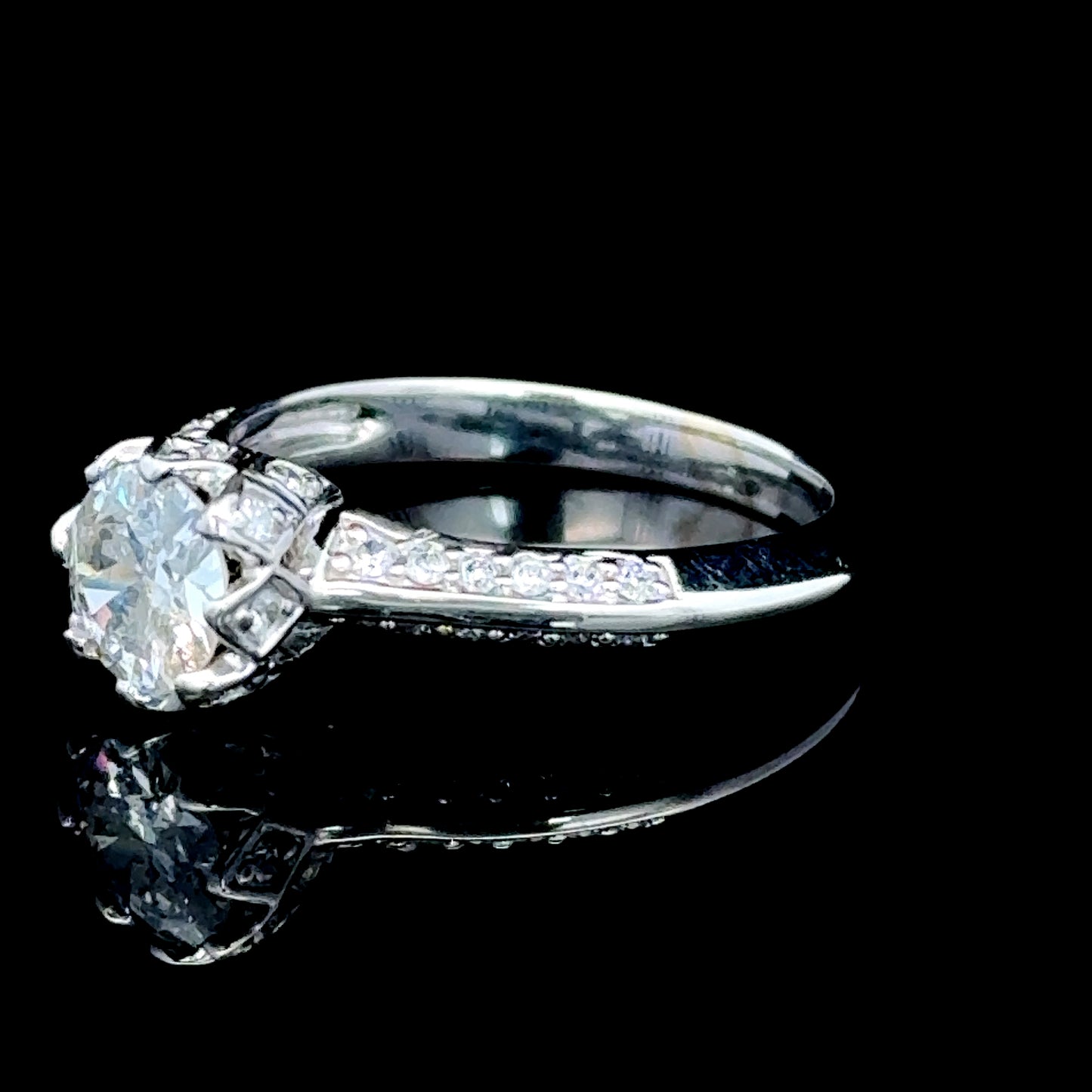 18K White Gold Diamond Solitaire Ring With Diamond Shoulders APPX C:0.8 CTS T:1.2 CTS