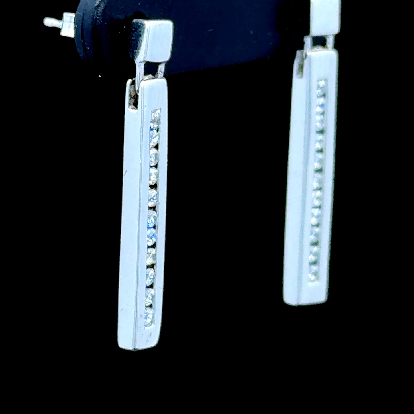 9K White Gold Diamond Drop Earrings
