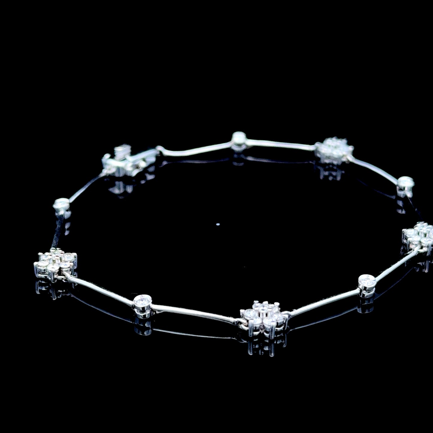 14K White Gold Diamond Daisy Bracelet APPX 1.0 CTS