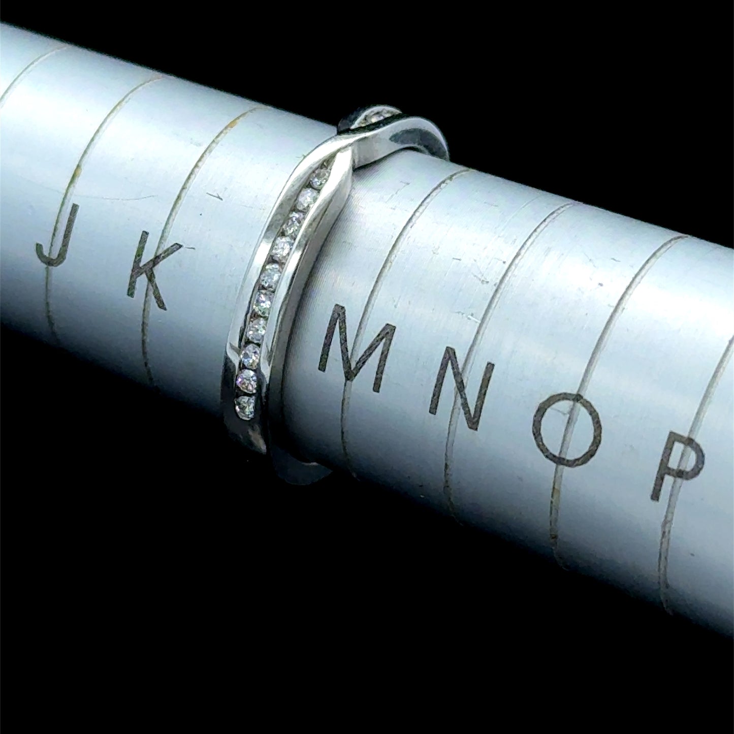 Platinum Diamond Crossover Band
