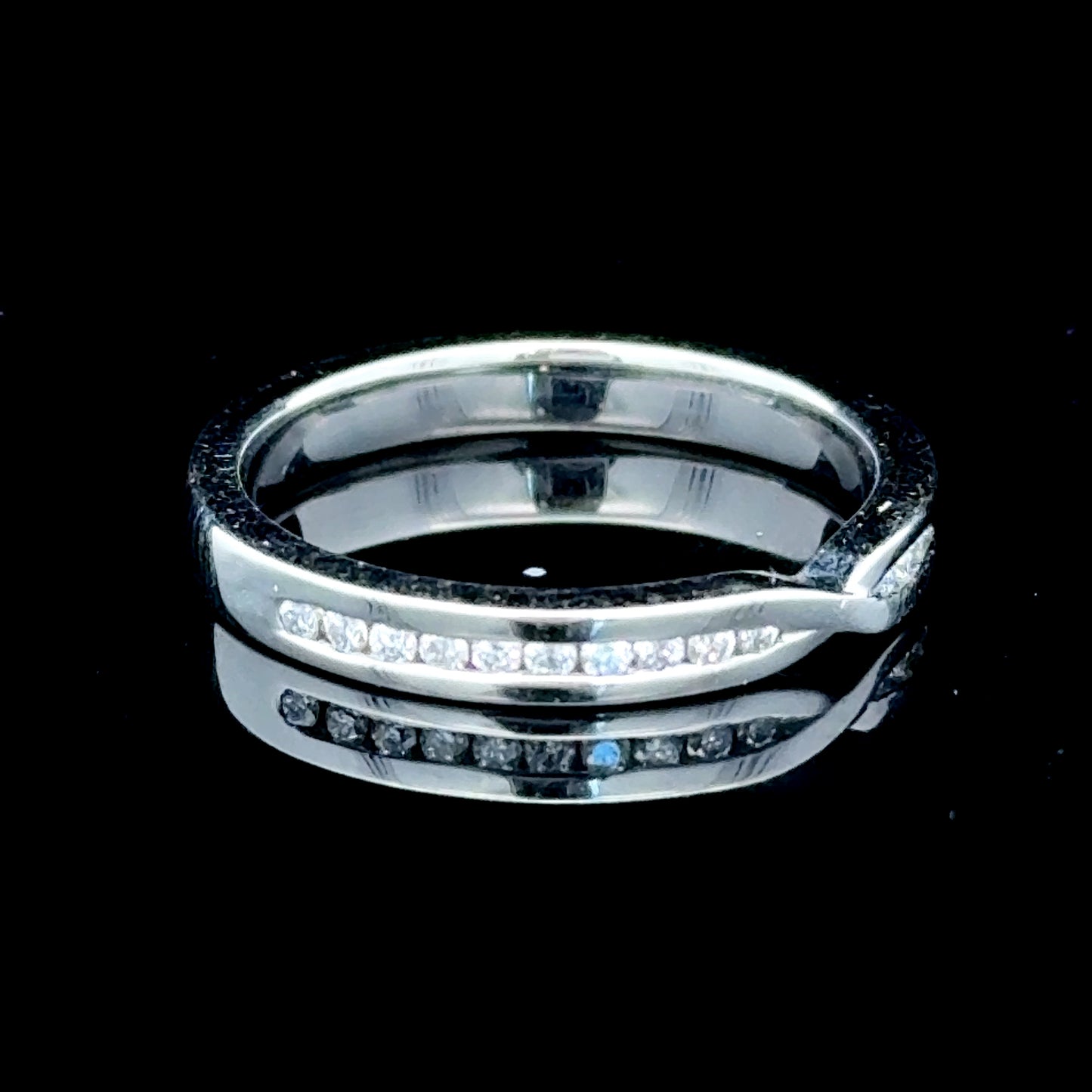 Platinum Diamond Crossover Band