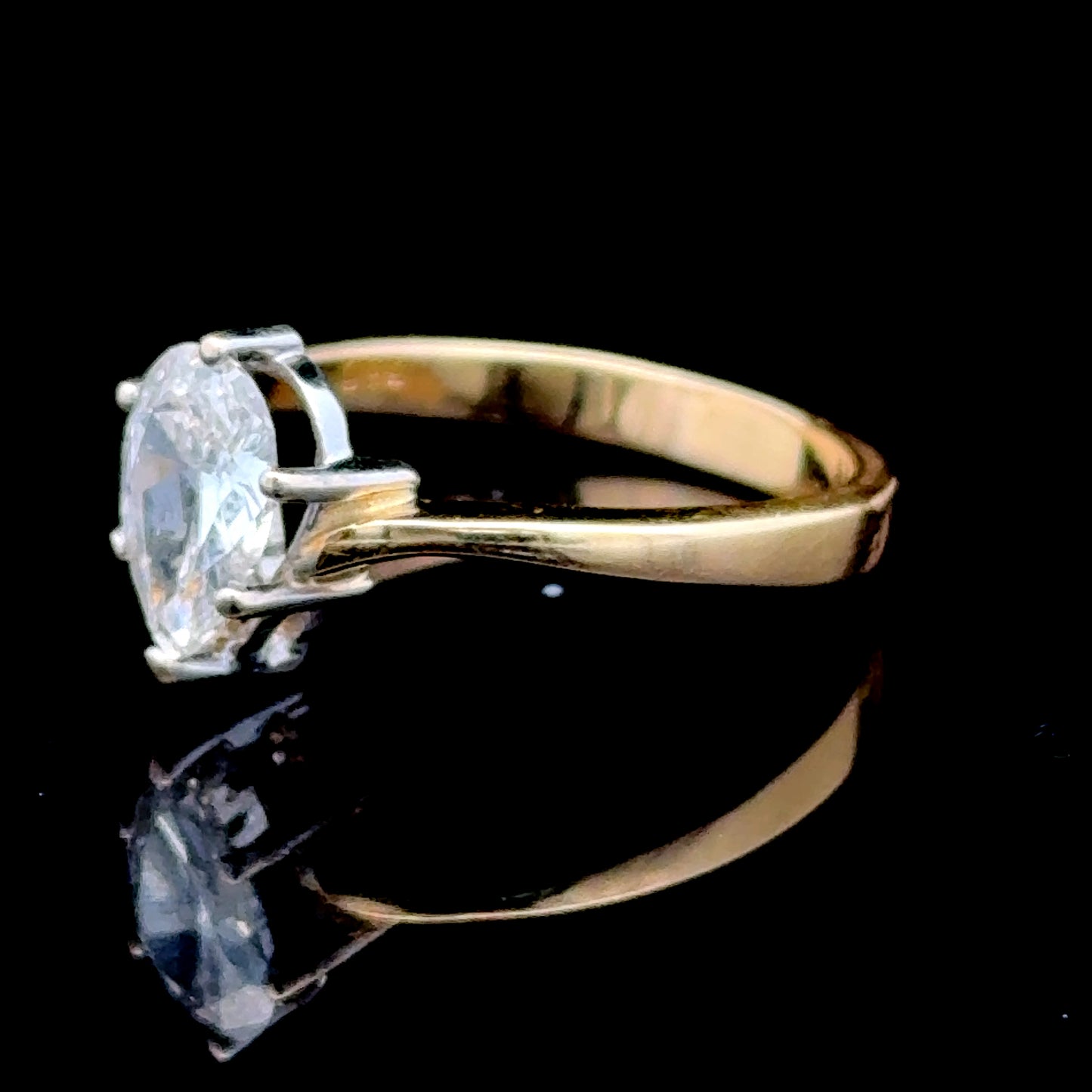 18K Yellow Gold Pear Diamond Solitaire Ring APPX 1.5 CTS