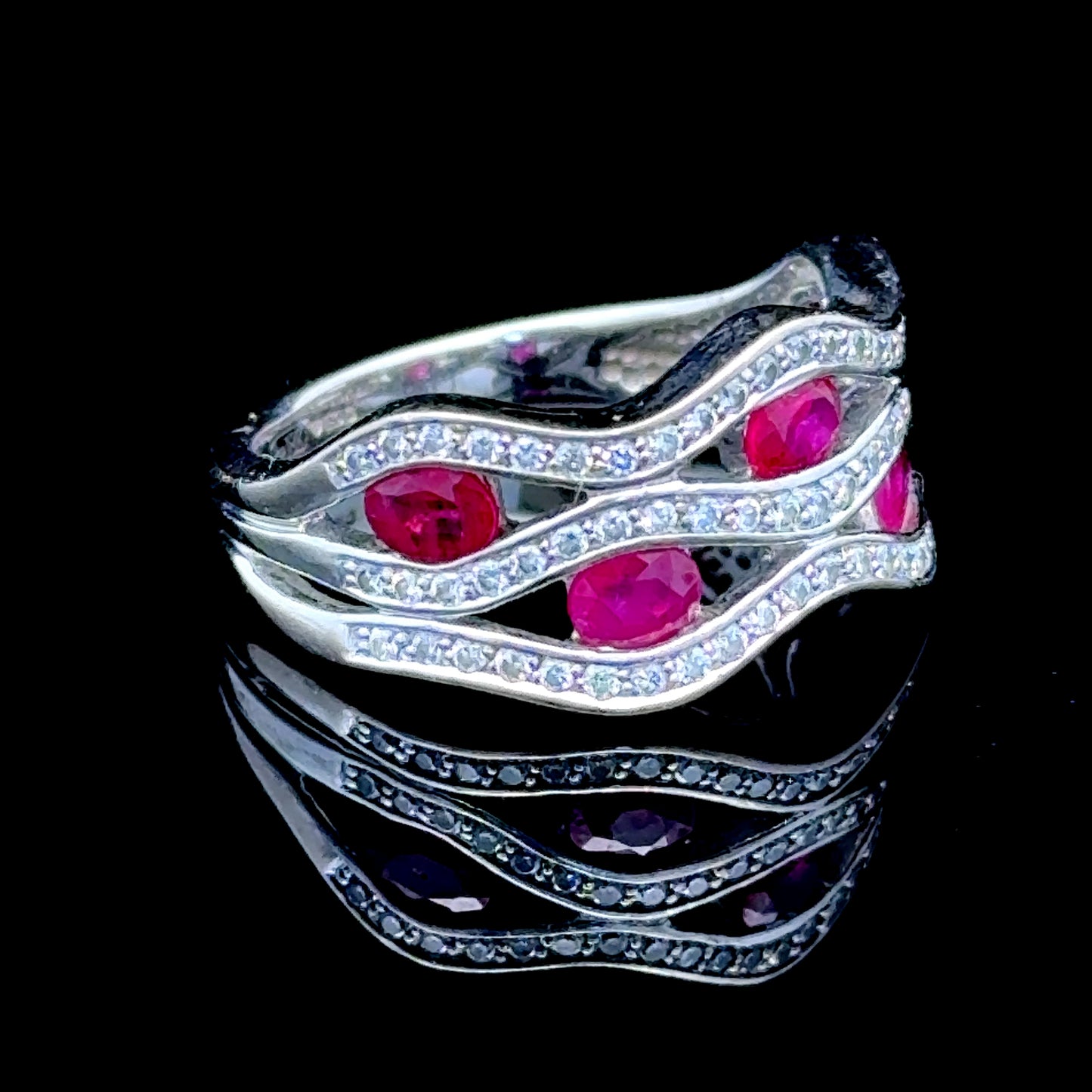 18K Ruby & Diamond Wave Ring Size M