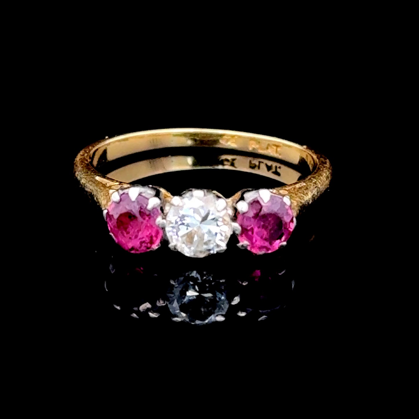 18K Yellow Gold Ruby & Diamond Ring