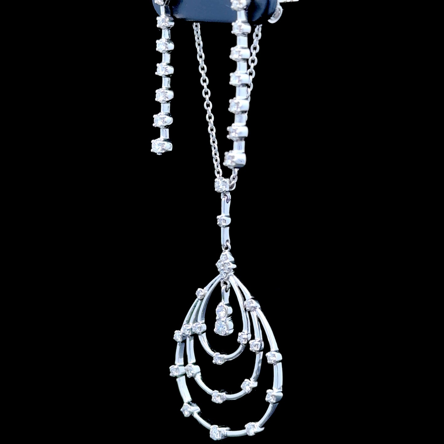 18K White Gold Oval Diamond Pendant & Line Earring Set