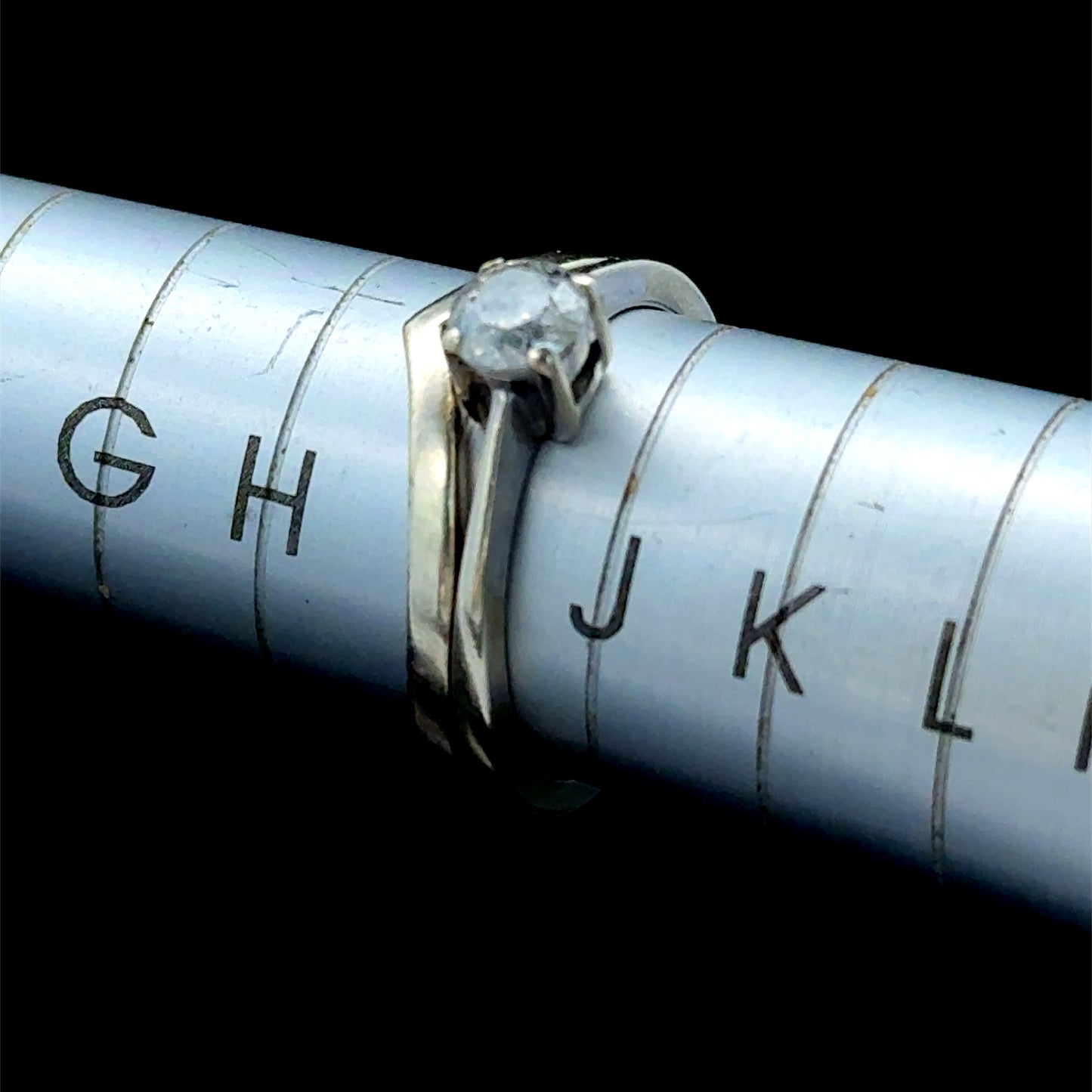 9K White Gold Diamond Solitaire Ring APPX 0.25 CTS