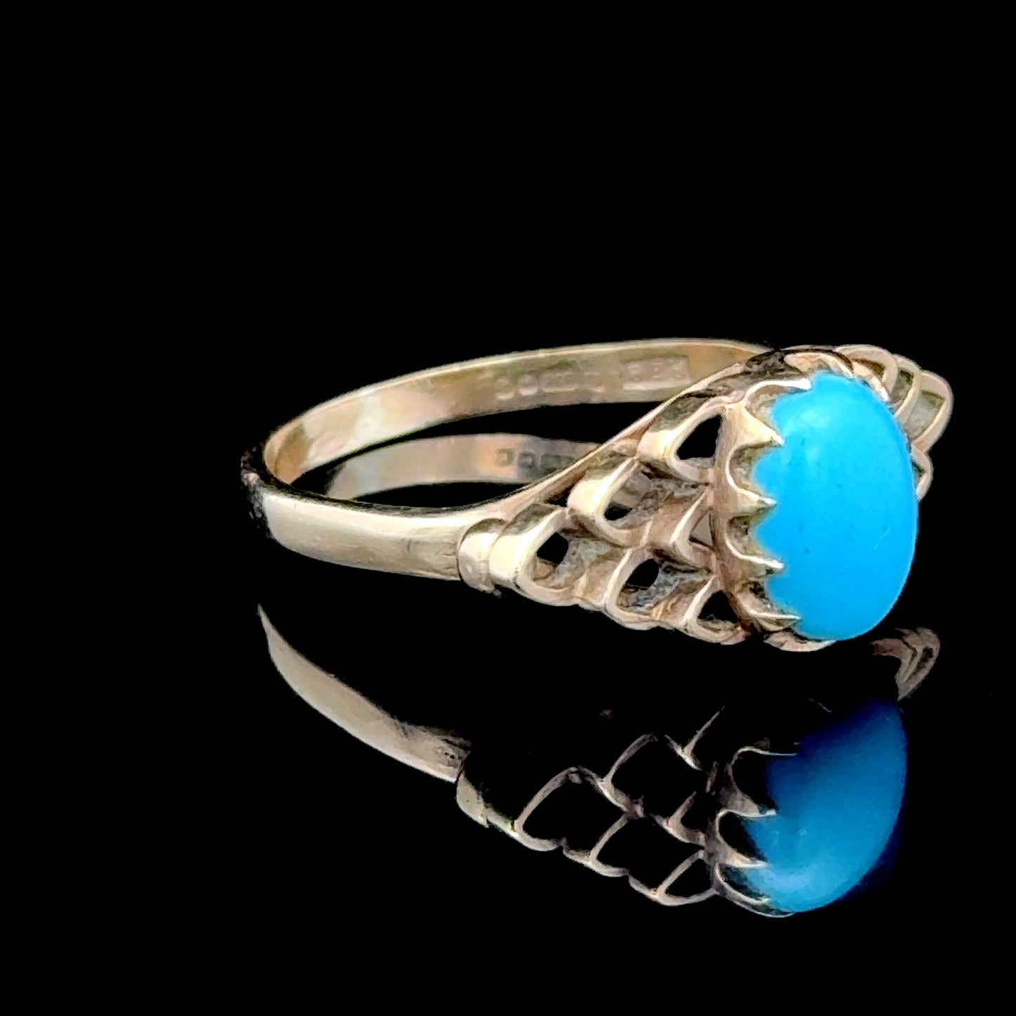 9K Yellow Gold Turquoise Ring