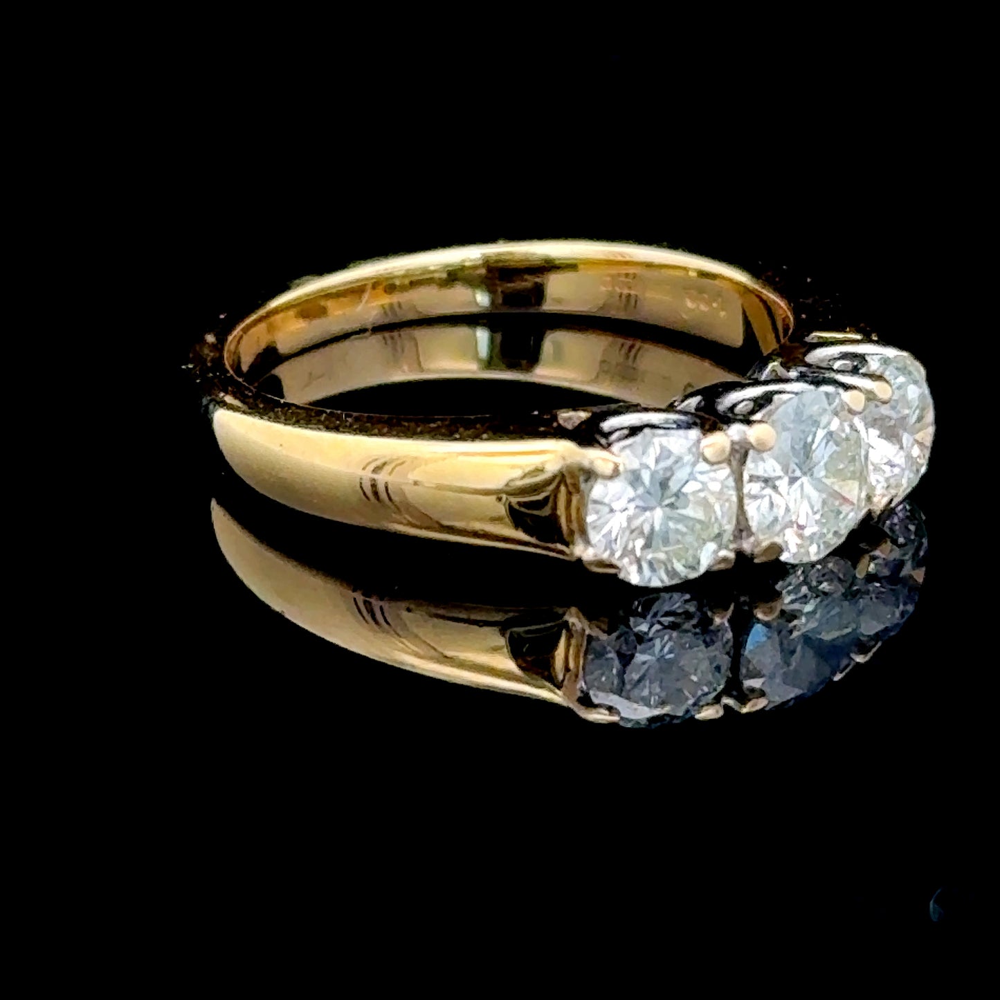 18K Yellow Gold 3 Stone Diamond Rings 1.0 CTS