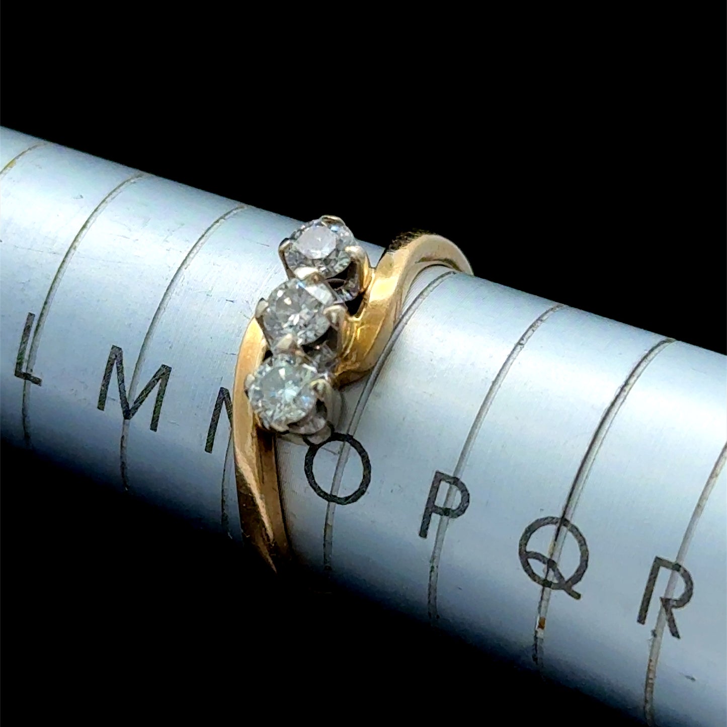 18K Yellow Gold 3 Stone Diamond Cross Over Ring APPX 0.6 CTS