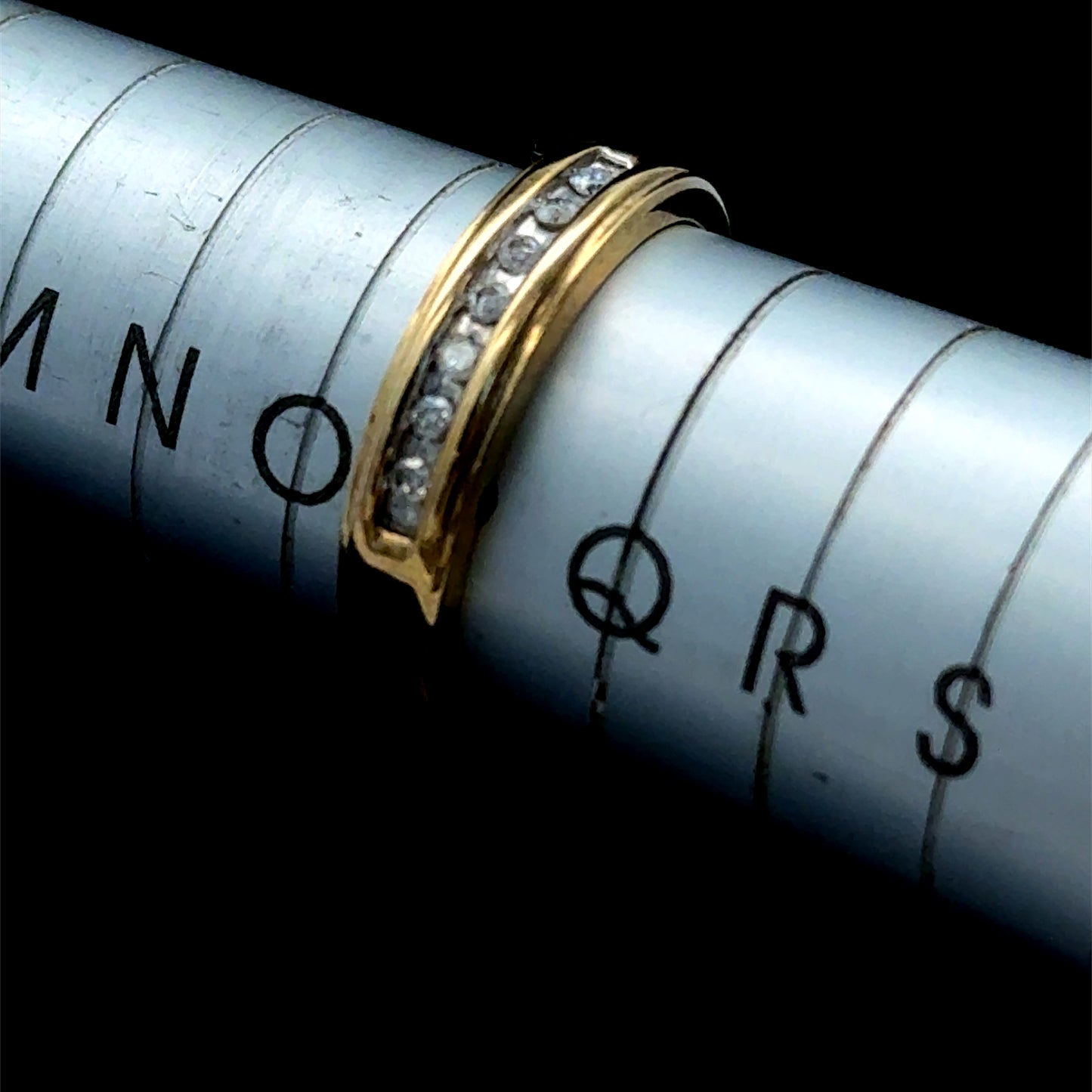 9K Yellow Gold Diamond Band