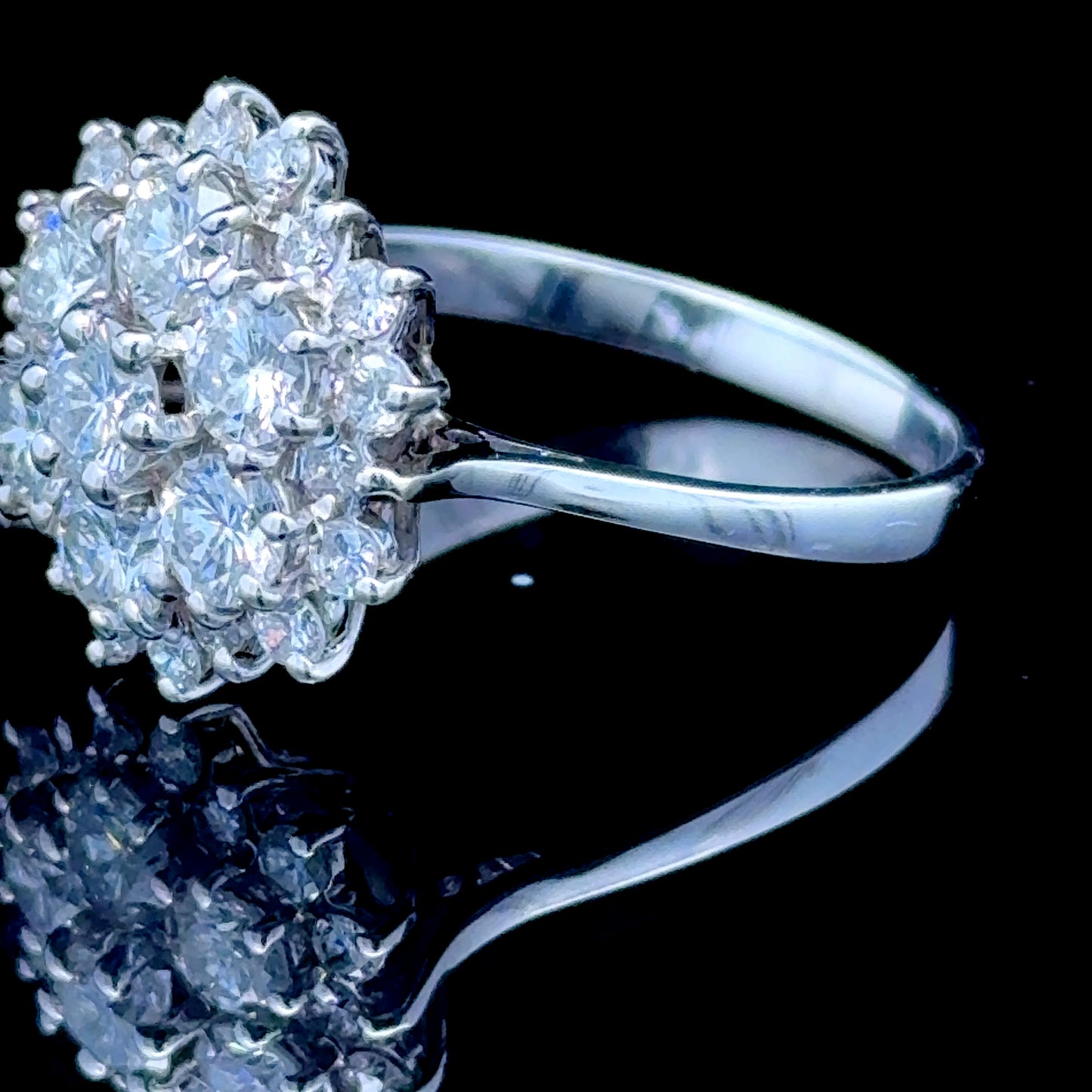 18K White Gold Diamond Daisy Cluster Ring 2.5 CTS