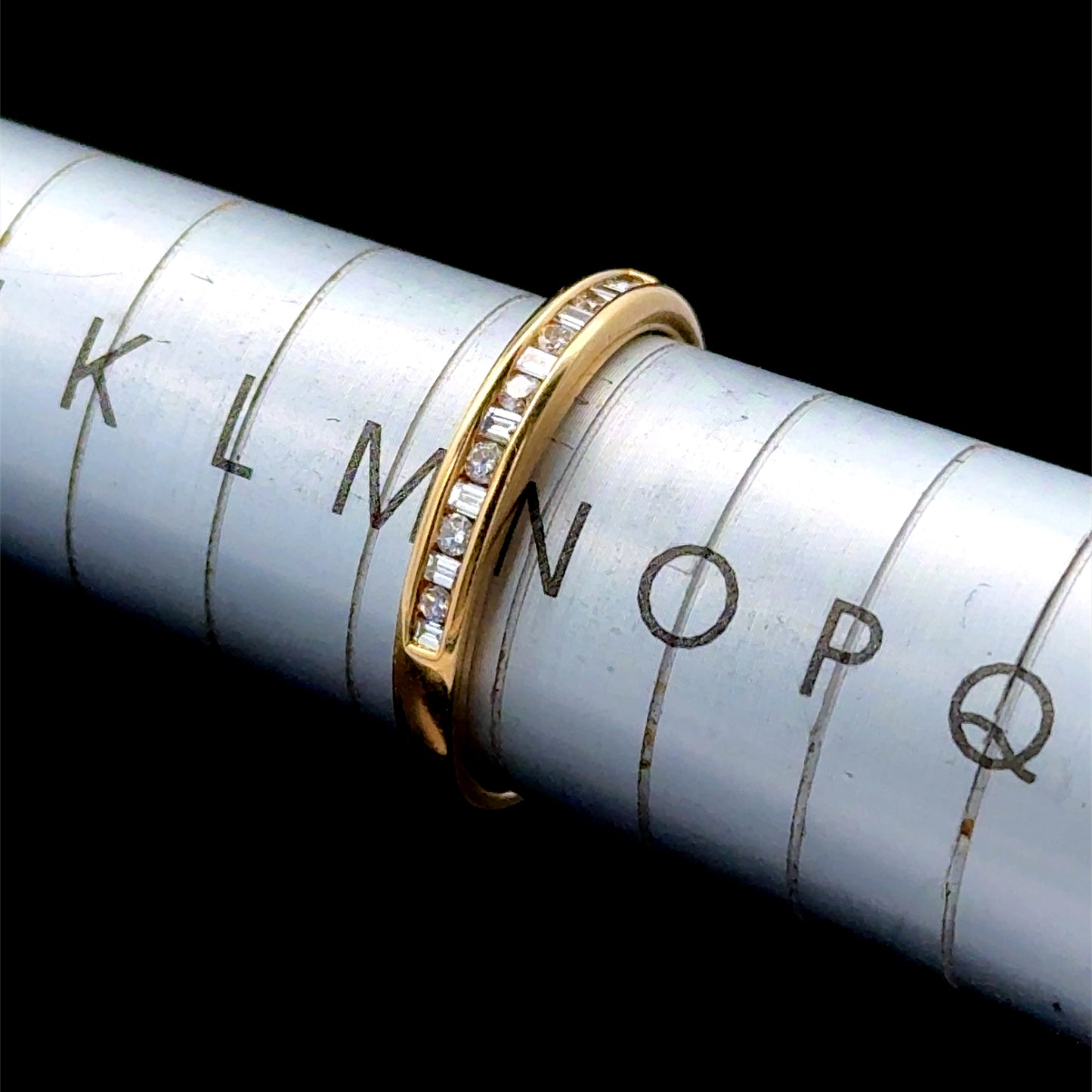 18K Yellow Gold Baguette Diamond Band